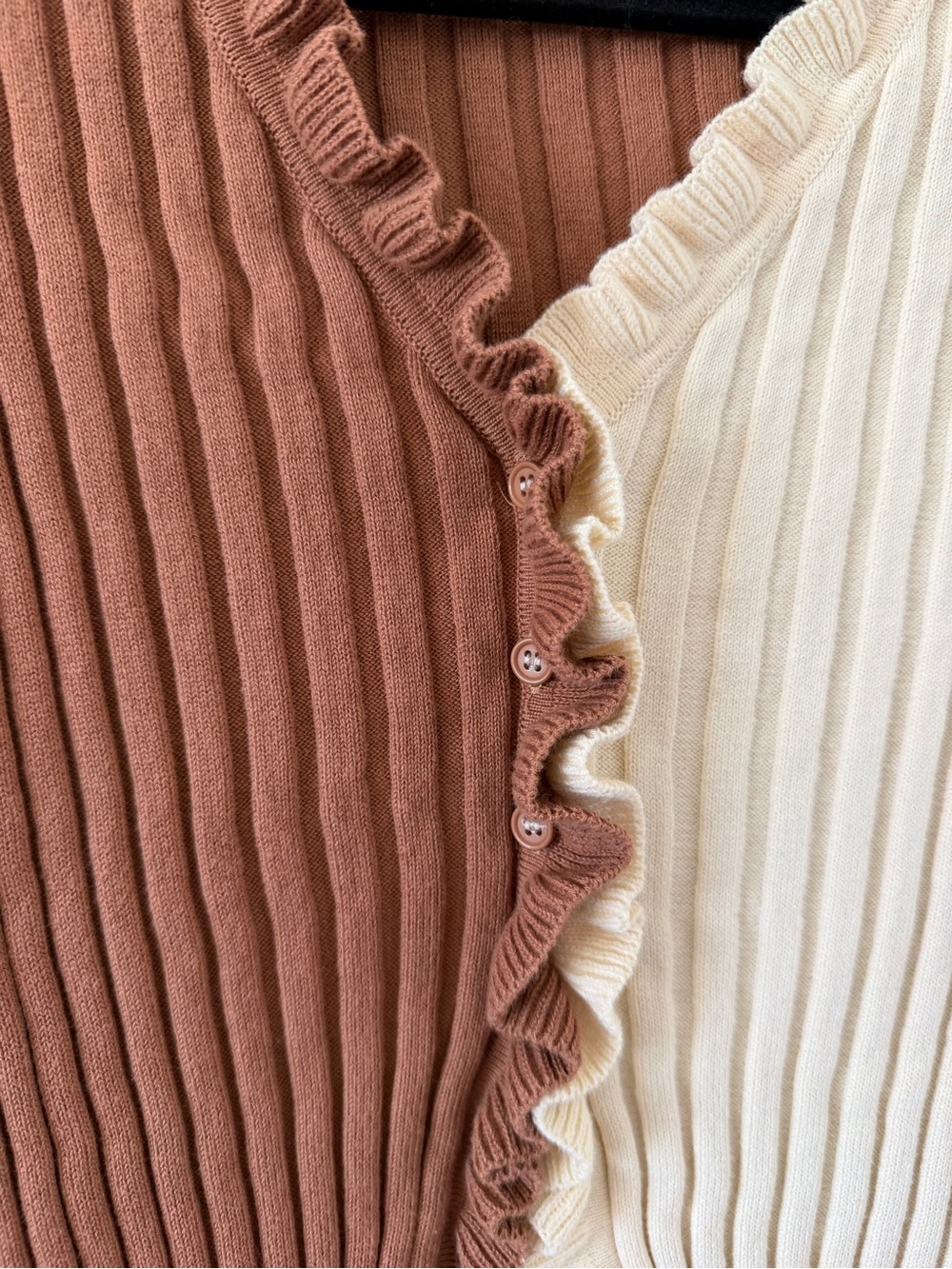 Two-Tone Ribbed Ruffle Cardigan - Brown & Cream - Picture 5 of 5